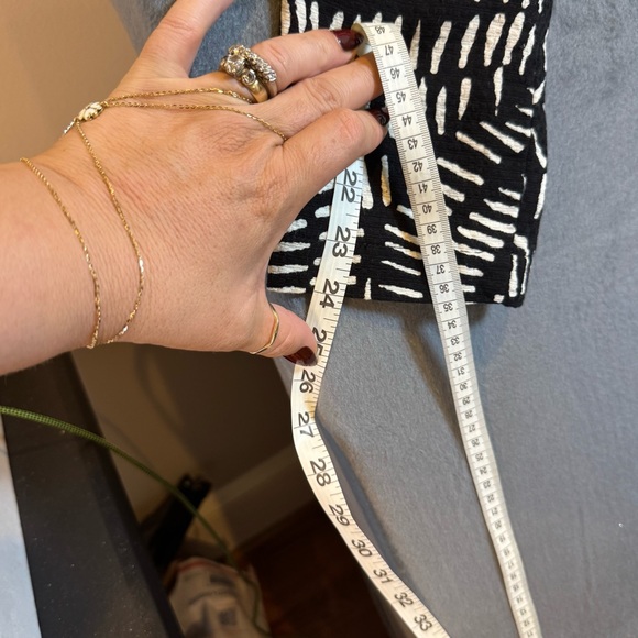 Investments Black and White Patterned Women's Jacket, size L, cotton, bejeweled - Picture 12 of 13